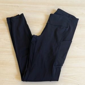 Women’s lululemon leggings.